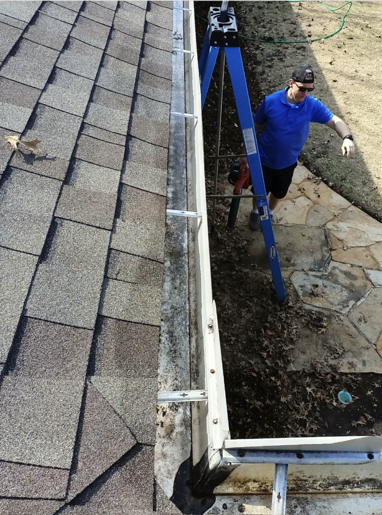 what is the cost of gutter cleaning services in Brunswick Ohio